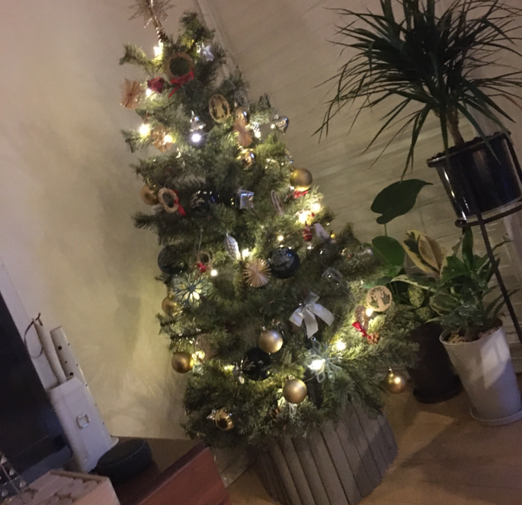 クリスマスツリー 飾り方